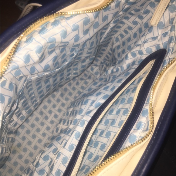 Waterproof tote and laptop case - Picture 2 of 3